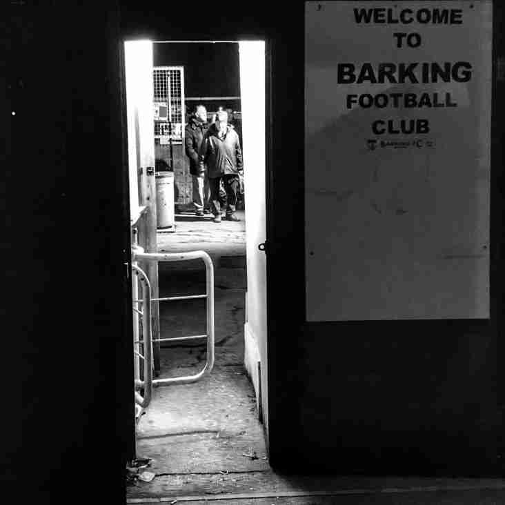 Barking bring in a midfielder