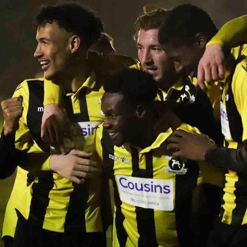 BASILDON UNITED 5-3 CANVEY ISLAND (Velocity Trophy, 19-11-2019): Super-sub Jeffrey Cobblah caps off a eight-goal thriller for the Bees