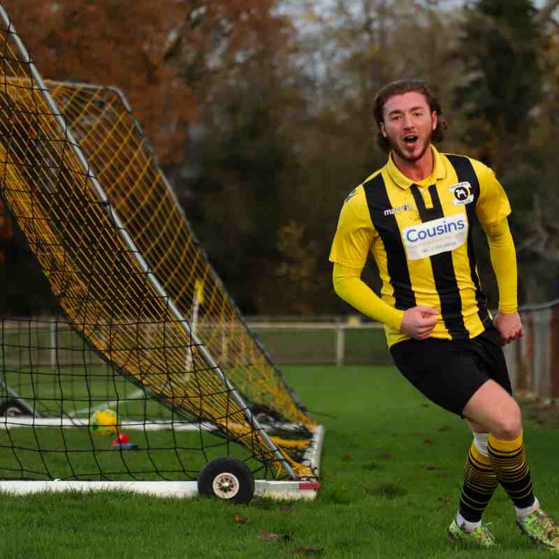 Basildon United 3-2 Brentwood Town FC (30-11-2019)