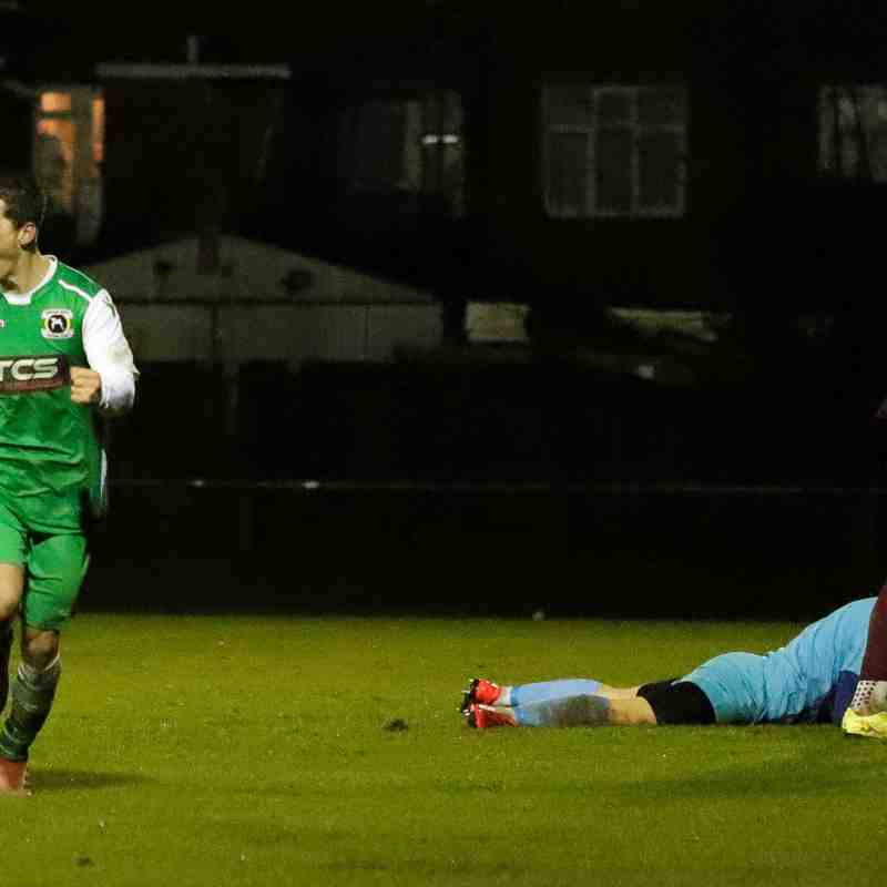 Potters Bar Town FC 2-4 Basildon United FC