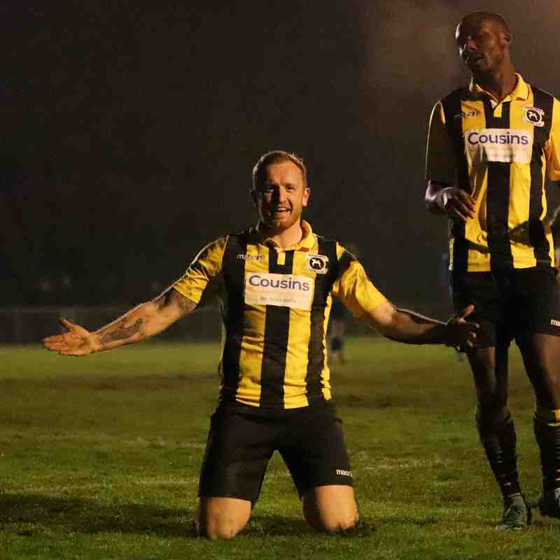 Basildon United 4-2 Grays Athletic